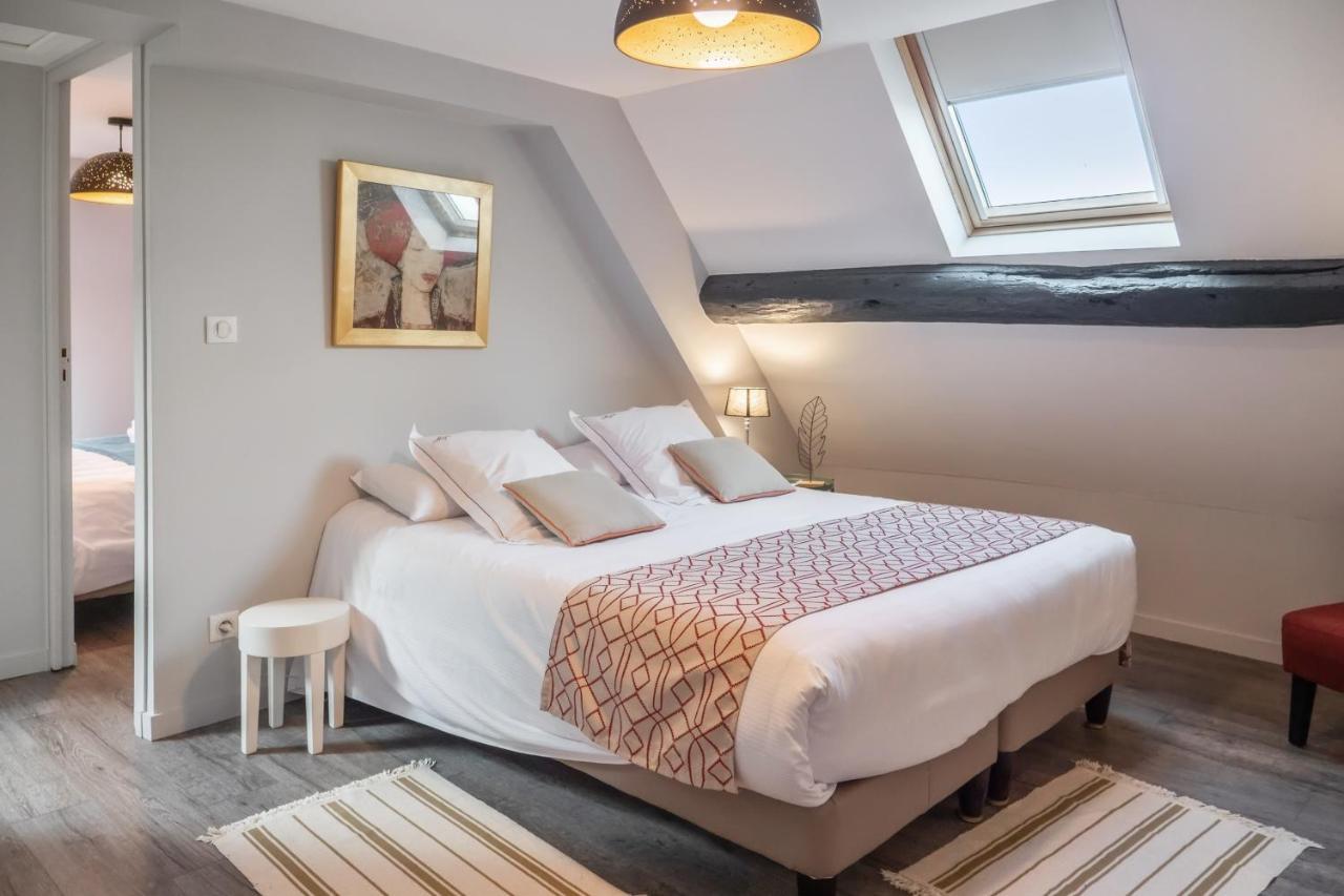 Logis Hotel-Restaurant Le Relais D'Aligre Châteauneuf-en-Thymerais エクステリア 写真