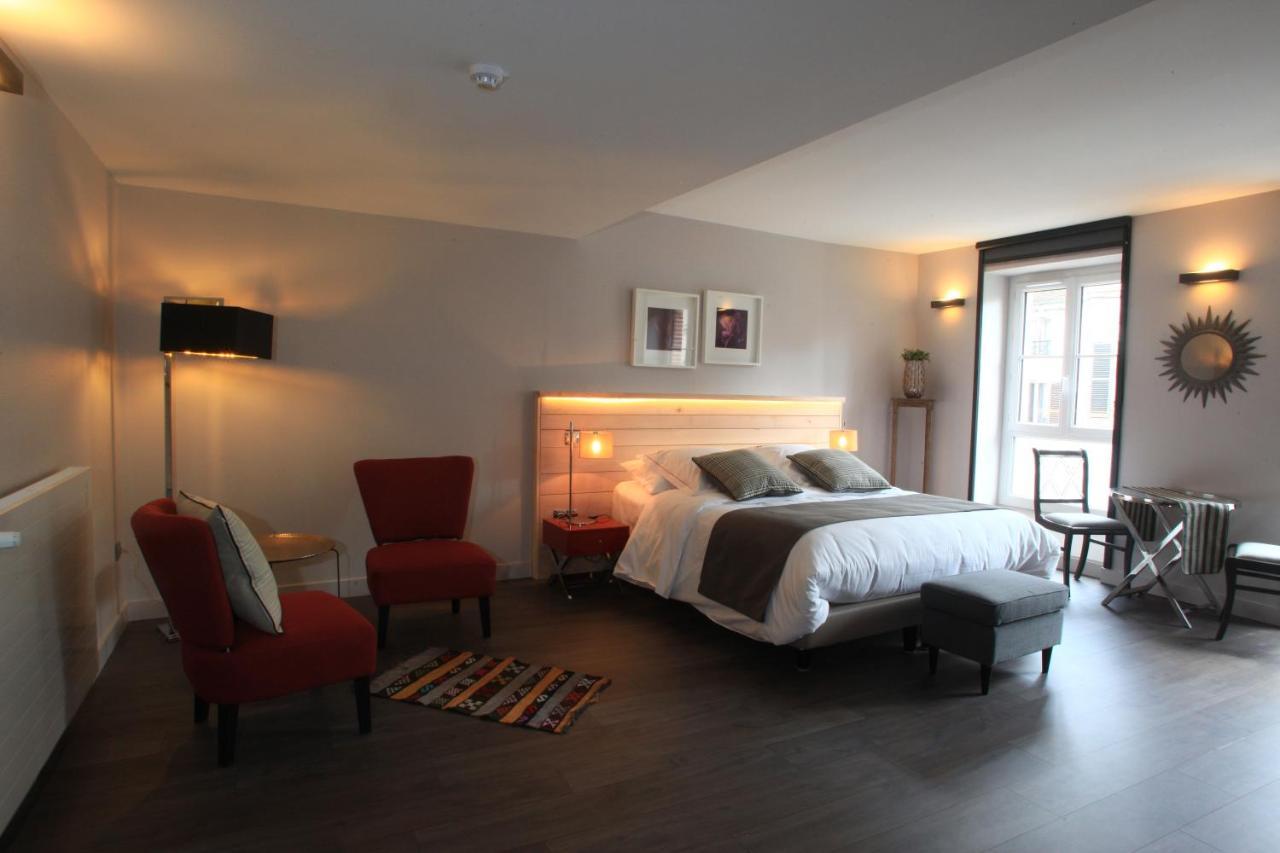 Logis Hotel-Restaurant Le Relais D'Aligre Châteauneuf-en-Thymerais エクステリア 写真