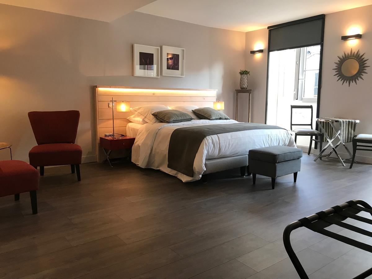 Logis Hotel-Restaurant Le Relais D'Aligre Châteauneuf-en-Thymerais エクステリア 写真